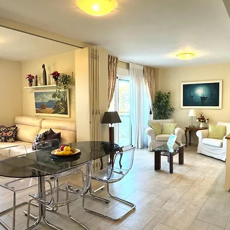 Amplia Terraza Con Maravillosas Vistas Muy Cerca De La Playa Apartment Torremolinos